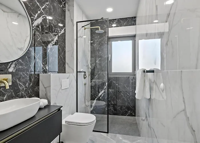 Stunning In With Sauna Feriehus Makarska